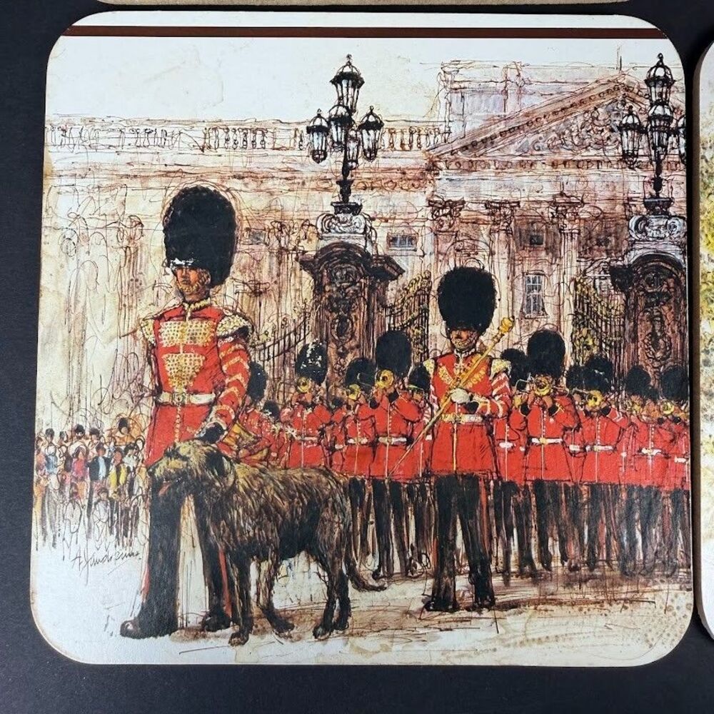 Set of 6 Vintage Clover Leaf 7.5 Inch Table Mats w/ British London Royal Guard - Picture 6 of 12